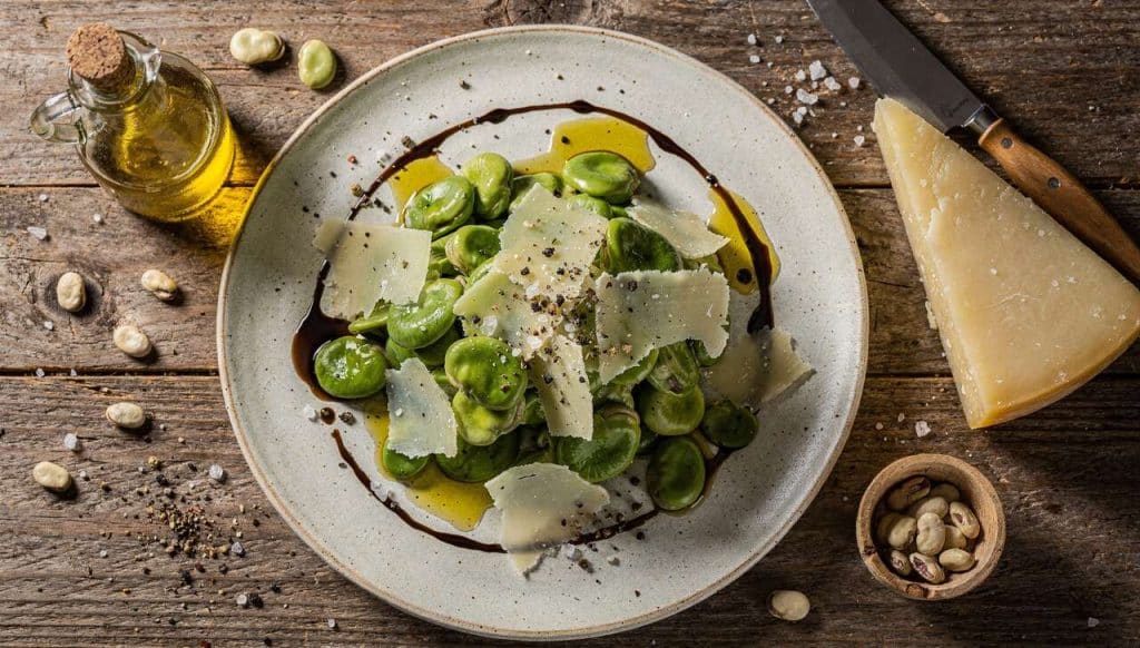 Salade Italienne : fèves et Pecorino