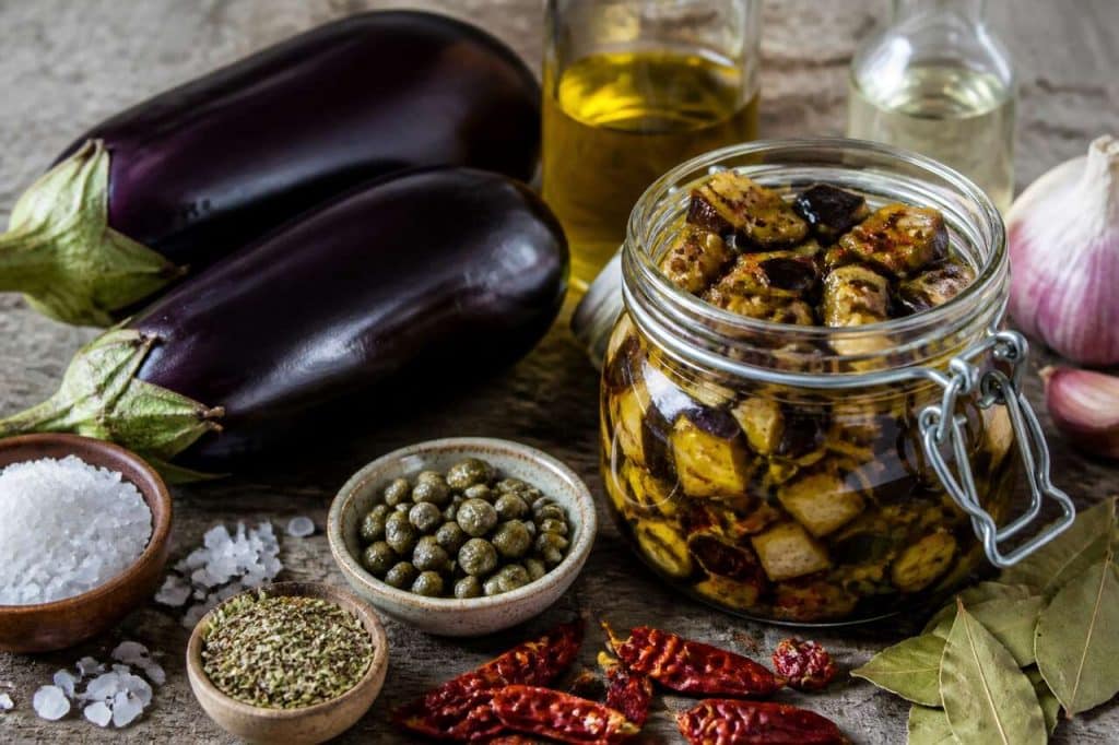 Recette italienne : conserves d'aubergines à l'huile, faites maison