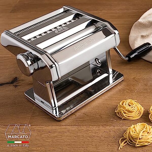 Découvrez notre test détaillé de la machine à pâtes Ampia 150 Classic : performances, facilité d'utilisation et résultats pour faire vos pâtes fraîches à la maison.