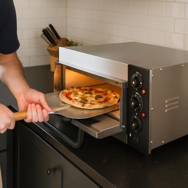 Découvrez notre test complet du four électrique compact 40 cm : performances de cuisson, précision de température et fonctionnalités pour les professionnels de la cuisine.